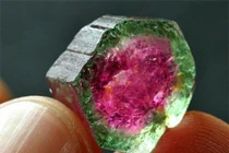 Ngắm 16 viên đá quặng được mệnh danh là tuyệt tác của tự nhiên 