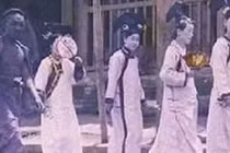 Bí ẩn nhóm cung nữ bất ngờ xuất hiện ở Tử Cấm Thành năm 1992