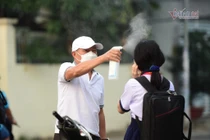 Học sinh TP.HCM học trực tuyến nếu bố mẹ không cho đến trường