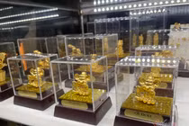 Giá vàng hôm nay 14/2: Tiếp tục đà tăng giá