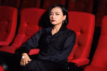 Hồng Ánh tuổi 46: Tài sắc vẹn toàn, chưa có danh hiệu NSƯT