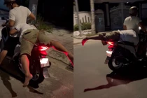 Bạn nhậu say ngất, thanh niên có cách áp tải siêu bá đạo