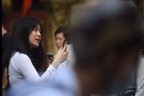 Nữ sinh Hà Nội “đọ sắc” trong tà áo dài ngày khai giảng