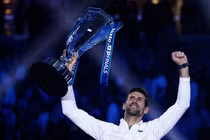 Ai ngăn được Djokovic vĩ đại nhất?