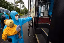 TP.HCM đề nghị các địa phương phối hợp đưa người dân về quê