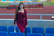 Nhan sắc thăng hạng của bạn gái tin Đặng Văn Lâm