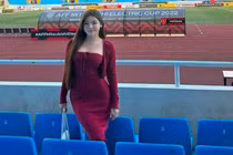 Nhan sắc thăng hạng của bạn gái tin Đặng Văn Lâm