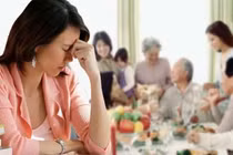 Cách bạn trai cháy hết mình trong ngày ra mắt khiến tôi sợ