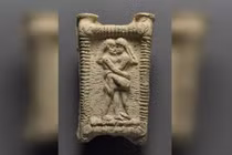 Nụ hôn đầu tiên trong lịch sử có từ 5.000 năm trước