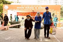 Hà Nội: Ấm tình quân dân từ ''Gian hàng 0 đồng'' của người lính