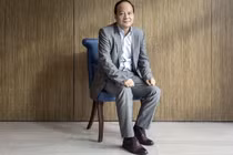 Đại gia giàu vượt mặt Jack Ma: Từng làm công chức lương 680 nghìn đồng/tháng