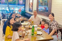 Ở nhà gỗ dát vàng, vợ trẻ của Vượng Râu vẫn thiệt thòi