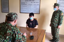 Bắt giữ 2 người Trung Quốc nhập cảnh trái phép ở Móng Cái