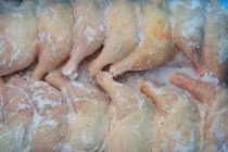 Thịt gà đông lạnh ăn có tốt không? Đáp án gây giật mình
