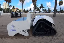 Video: Robot sàng cát tìm rác "thần sầu", làm sạch 3.000m2 mỗi giờ