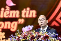 Chủ tịch nước Nguyễn Xuân Phúc chúc Tết kiều bào tiêu biểu 2023