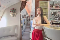 Quỳnh Nga hết hở bạo, chuyển style kín đáo ở nước Nga