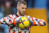 De Gea sẵn sàng giảm lương để ở lại MU