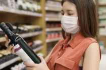 5 việc khiến bạn lãng phí, người giàu không bao giờ làm vậy