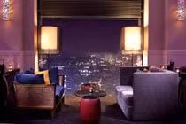 Cuối tuần ngồi đâu: Quán cà phê ngắm mưa siêu lãng mạn