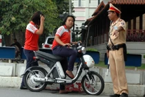 CSGT trần tình phạt HS chạy xe đạp điện không MBH