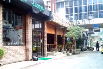 “Soi” hoạt động trở lại ở khu ăn chơi Zone 9