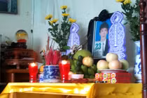 Quý ông chết bất thường sau khi bị công an bắt