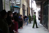 Đốt nhà vì con hàng xóm... khóc