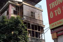 Cháy nhà cạnh chợ xe máy đồ cũ lớn nhất miền Bắc