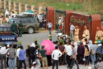 Quảng Bình: Xếp hàng dài đến sân bay... đón Đại tướng