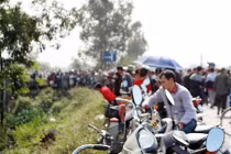 Phát hiện xác chết bị đốt, trói 2 tay ở Hà Nội 