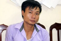 CSGT chạy bộ bắt kẻ cướp iPhone