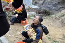 Cái bang “tấn công” chợ Viềng Nam Định