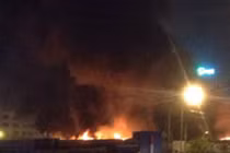 Cận cảnh hiện trường vụ cháy gần tòa nhà cao nhất Thủ đô