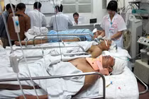 TNLĐ ở cao ốc Hồng Hà: 3 công nhân hôn mê sâu