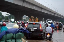 Đường phố nào ở Hà Nội hôm nay ngập nặng?