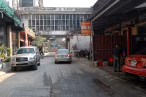 Zone 9 “phớt” lệnh đóng cửa do có ai đứng sau?