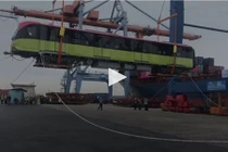 Cận cảnh đoàn tàu metro Nhổn - ga Hà Nội đầu tiên về Việt Nam