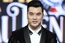 Ưng Hoàng Phúc nổi tiếng ra sao... muốn ngừng hát ở tuổi 45?