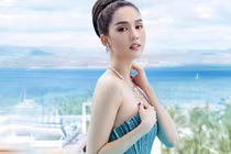 Ngọc Trinh tung clip hậu trường nude 100%: Sợ bị chửi sao vẫn đăng?