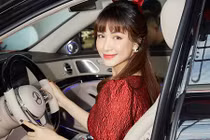 Hòa Minzy tậu xế hộp 5 tỷ, kiếm tiền khủng cách nào?