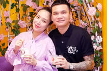 Vợ Khắc Việt sinh đôi, tiết lộ tên thân mật hai bé 