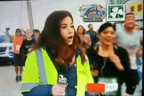 Video: Sàm sỡ phóng viên, nam vận động viên nhận “kết đắng” 