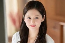 Ngắm Jang Nara, ai cũng “ngã ngửa” khi biết tuổi thật