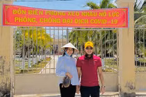 Thủy Tiên gặp khó khăn khi đi lắp máy lọc nước cho dân miền Tây