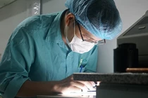 Lựa chọn tình nguyện viên tiêm thử vắc xin COVID-19 như thế nào?