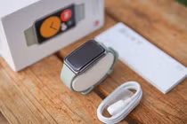 Smartwatch giá 3 triệu đồng đo nồng độ oxy trong máu