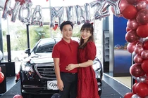 Hòa Minzy tậu xế hộp 5 tỷ, khoe được "mẹ chồng" yêu thương