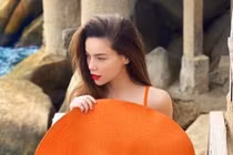 Hồ Ngọc Hà khoe dáng nuột dù mang bầu tháng thứ 5