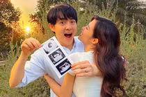 Đông Nhi - Ông Cao Thắng vui sướng khoe ảnh siêu âm con đầu lòng